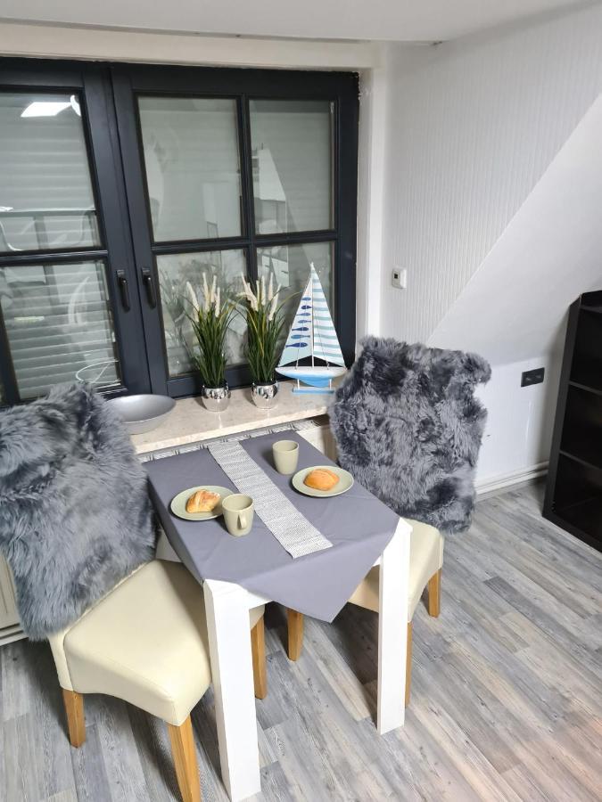 Exklusive Ferienwohnung Nahe Der Nordsee Wesselburen Exterior photo